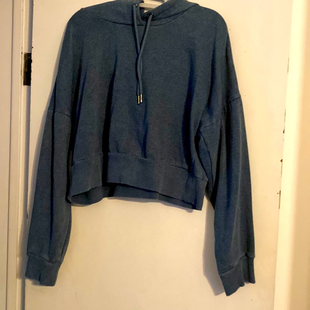 Blue hoodie, crop top size extra large